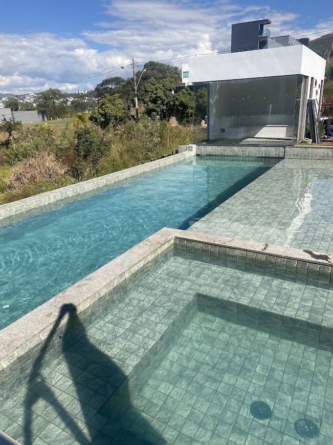 Piscina entregue pela Hidrojato Piscinas